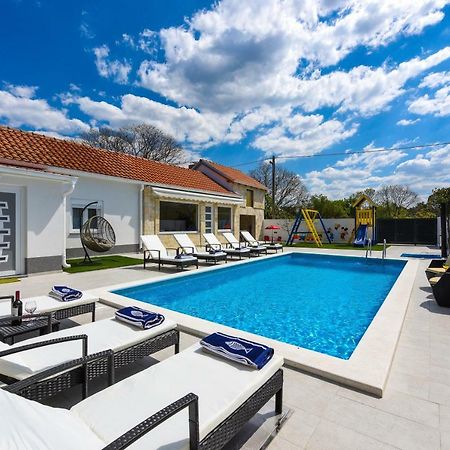Villa Mare - With Heated Pool ซาดาร์ ภายนอก รูปภาพ