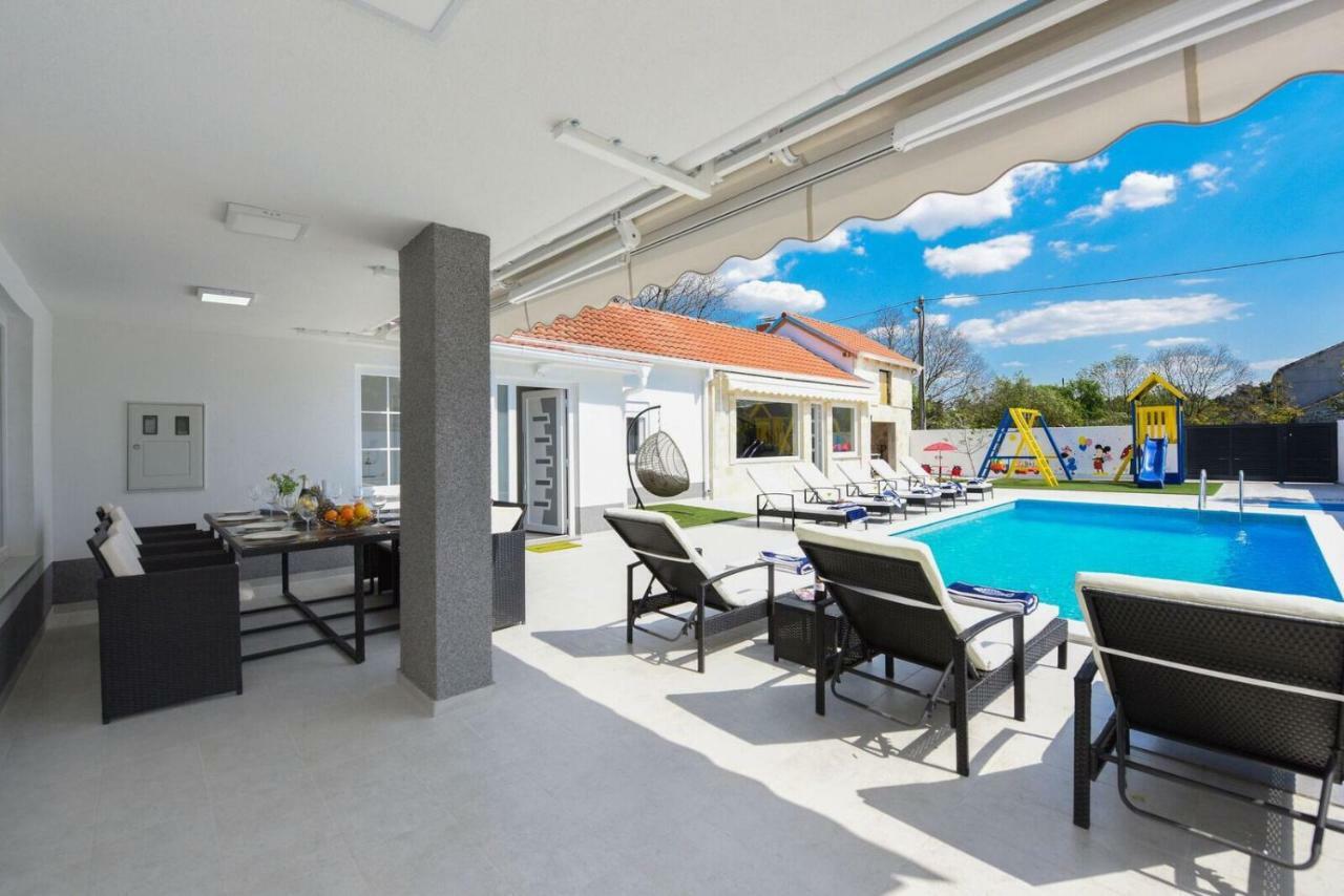Villa Mare - With Heated Pool ซาดาร์ ภายนอก รูปภาพ